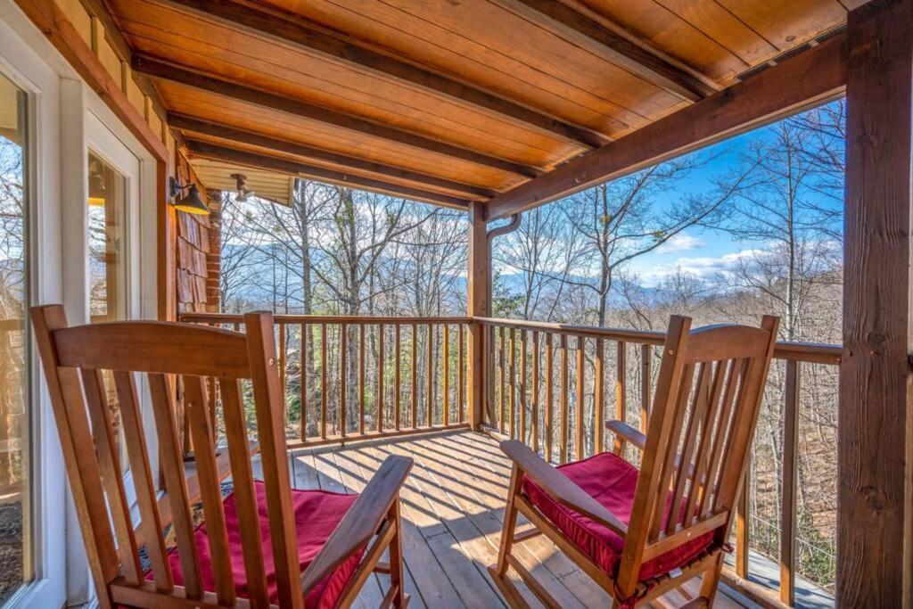 Happy Trails - Cobbly Nob Resort Home 개틀린버그 외부 사진